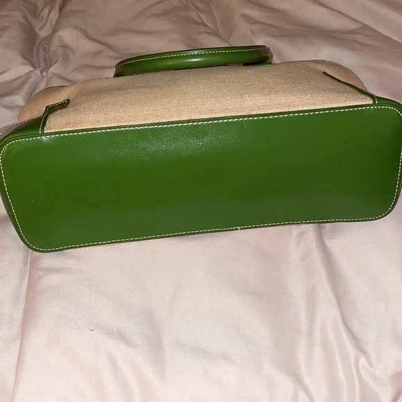 Etienne Aigner canvas bag with green trim. Perfect summer bag. Great condition - Picture 2 of 7